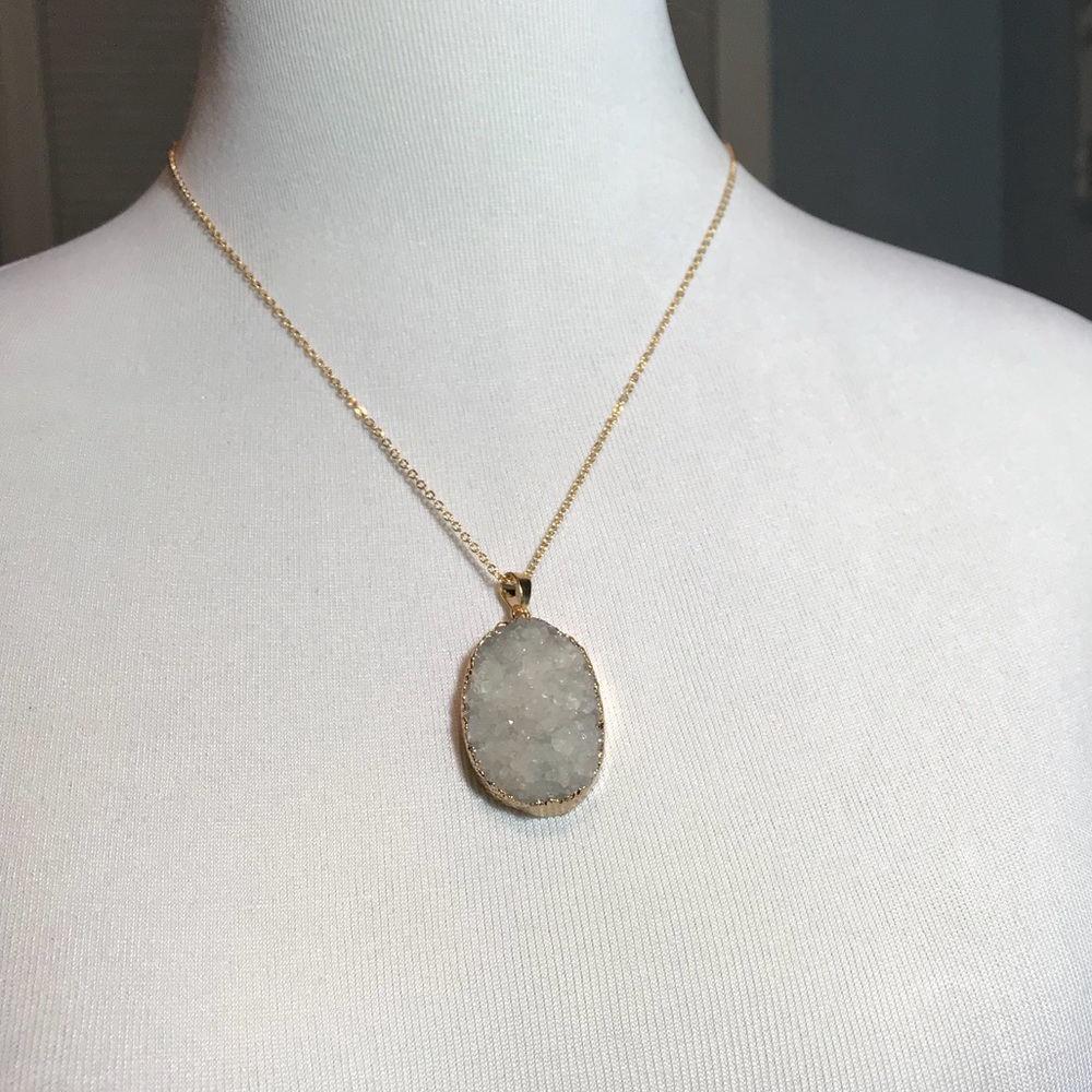 Clear cCrystal Pendant! NWT!!
